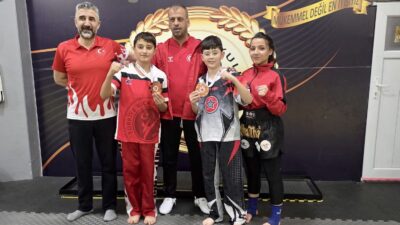 Diyarbakır’da düzenlenen Türkiye Kickboks Şampiyonası’nda Malatya Doğuş Spor Kulübü sporcuları