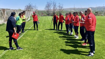 Malatya’da ilk kez düzenlenen kaleci antrenör eğitim programı, 16 adayın