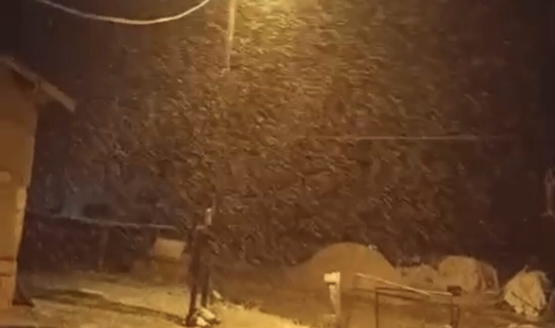 Malatya’da Hava Değişti: Yağmur Doluya, Yüksek Kesimlerde Kara Dönüştü Malatya genelinde etkili olan yağışlı hava, bazı bölgelerde doluya, yüksek