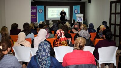 Malatya Kent Konseyi Kadın Meclisi tarafından düzenlenen konferansta diyabet ve