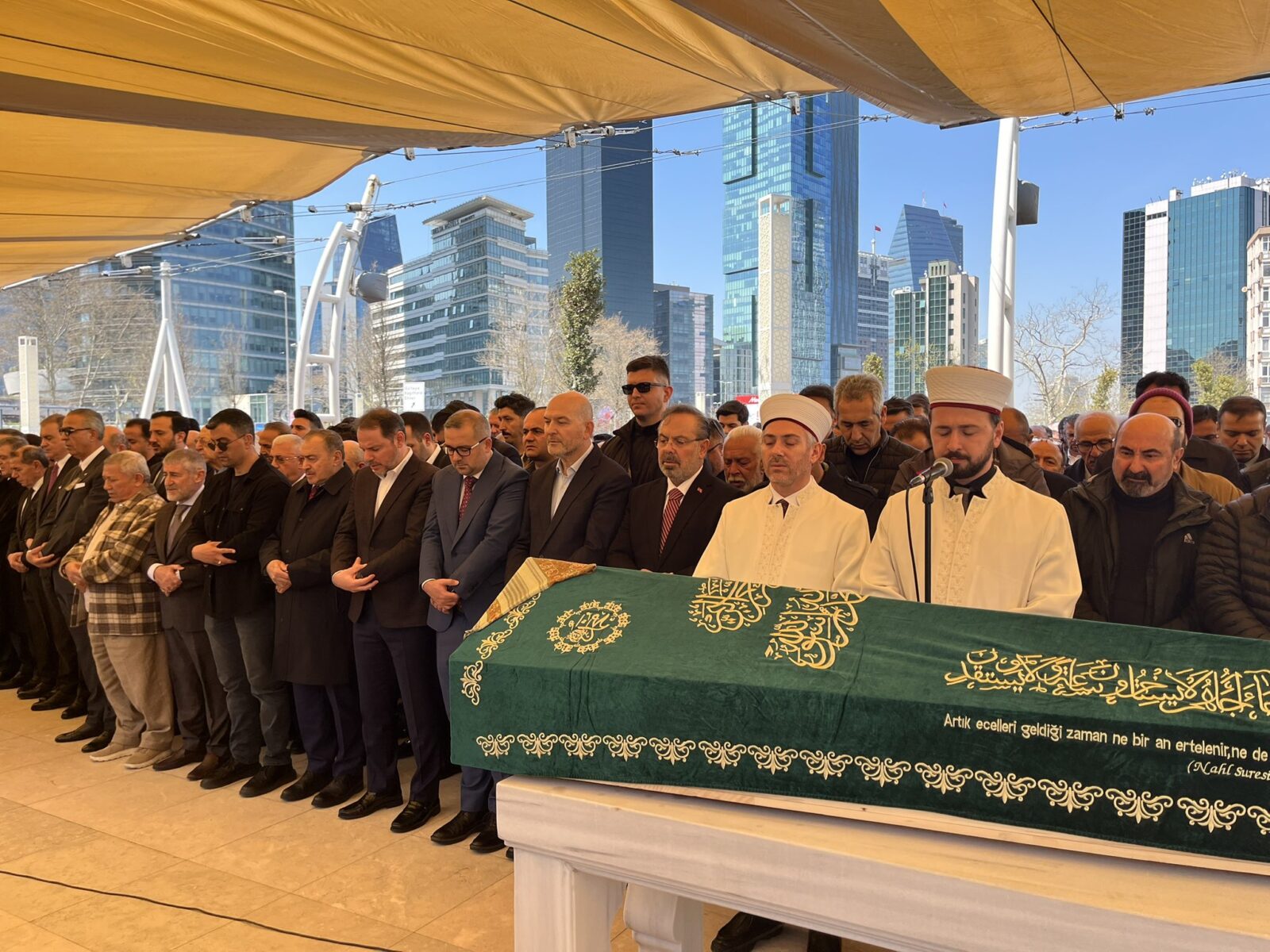 Malatya’nın yakından tanıdığı tekstilci iş insanı Mahmut Çalık (94), tedavi