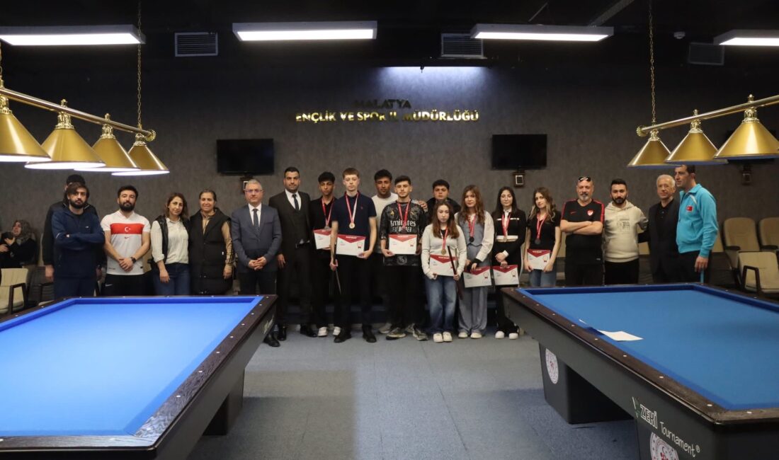 Malatya’da düzenlenen Okul Sporları Gençler Bilardo Pool 8 Top İl
