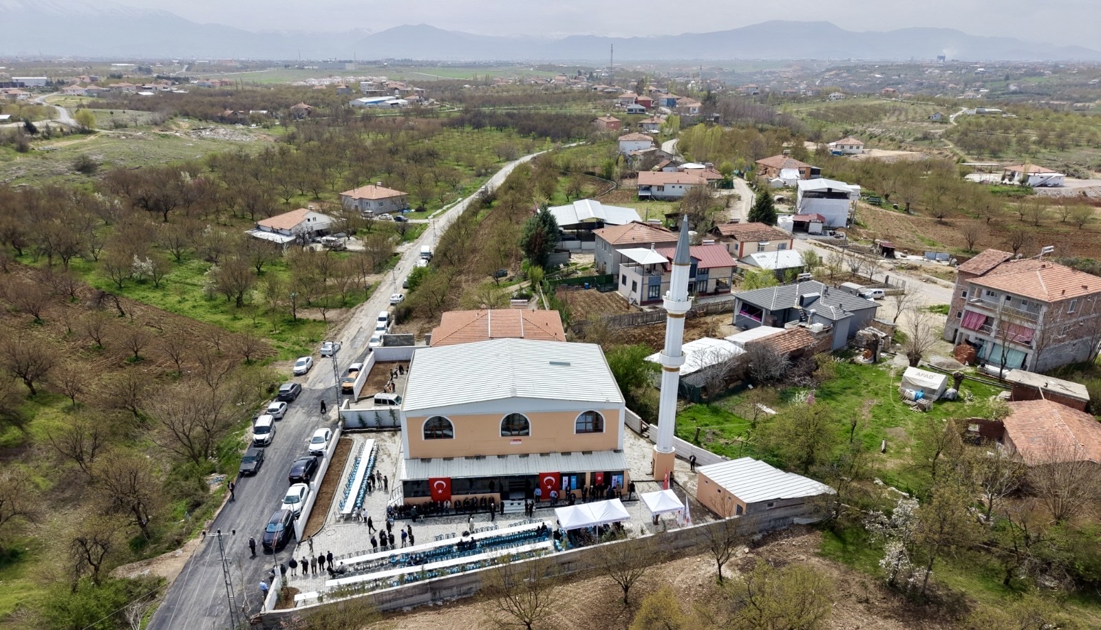 Malatya’da depremde zarar gören Tepeköy Kesrik Camii, yeniden inşa edilerek