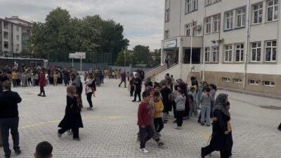 Malatya’da meydana gelen 5.6 büyüklüğündeki deprem paniğe neden oldu. Vatandaşlar
