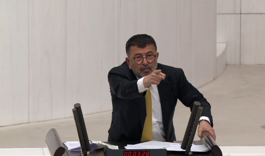 Ağbaba’dan “1 Milyon Euro” İddialarına Sert Tepki: “Mafya Bunu Yapmaz” CHP Malatya Milletvekili Veli Ağbaba, Antalya Büyükşehir Belediye Başkanı Muhittin