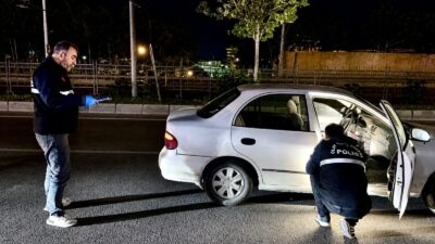 Malatya’da gece yarısı çevre yolunda karşıdan karşıya geçmeye çalışan yayaya