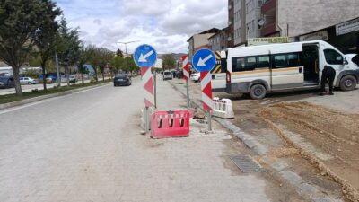 Darende’de D-300 Karayolu üzerindeki menfez çalışmasının yaklaşık 5 aydır tamamlanamaması