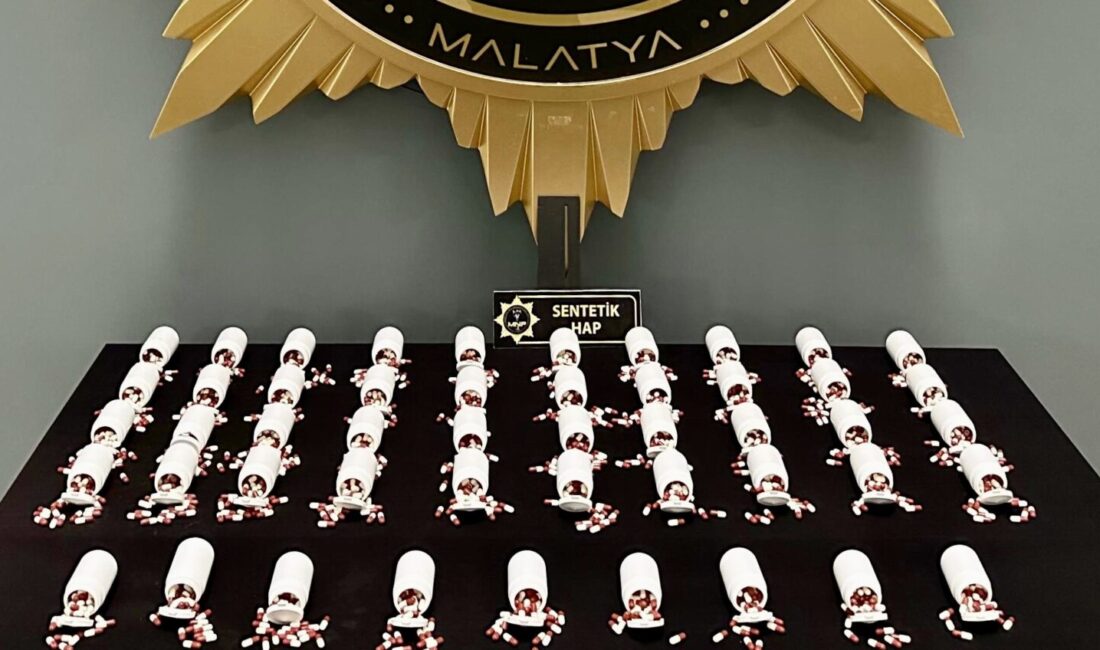 Malatya’da polis ekiplerinin MAŞTİ Otogarı’nda yaptığı uygulamada 2 bin 970