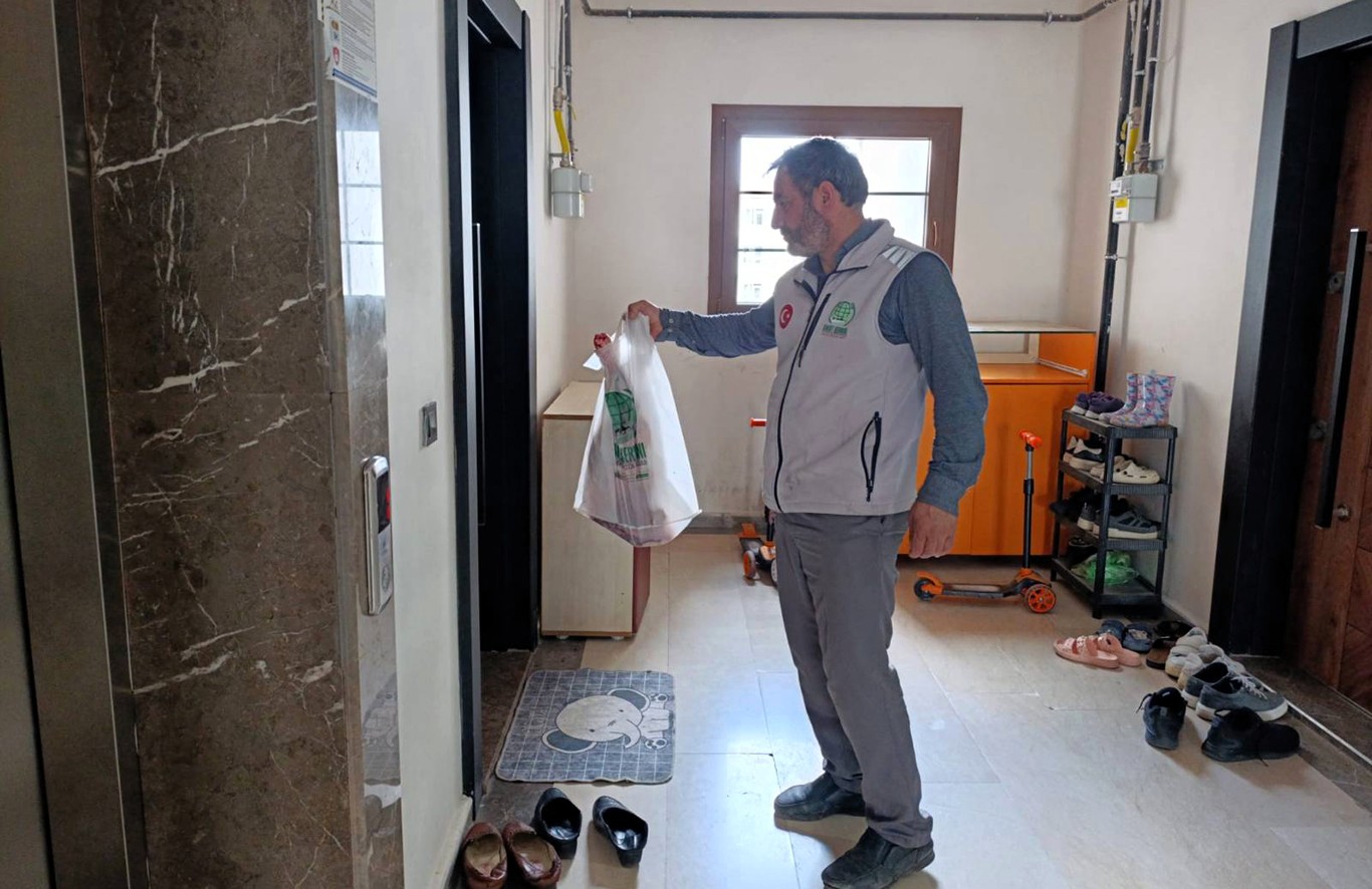 Umut Kervanı Malatya Derneği, Kurban Bayramı boyunca yapılan et bağışları