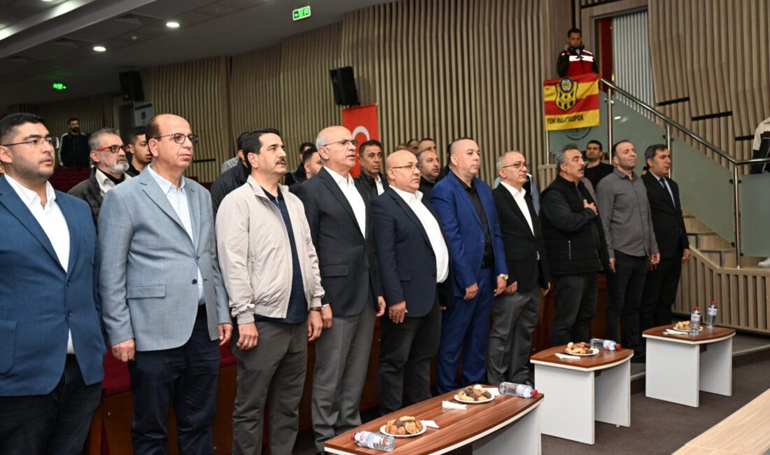 Yeni Malatyaspor’da Abdullah Aksoğan Dönemi Başladı Yüklü borç ve FIFA tarafından verilen puan cezaları nedeniyle 3. Lig’e