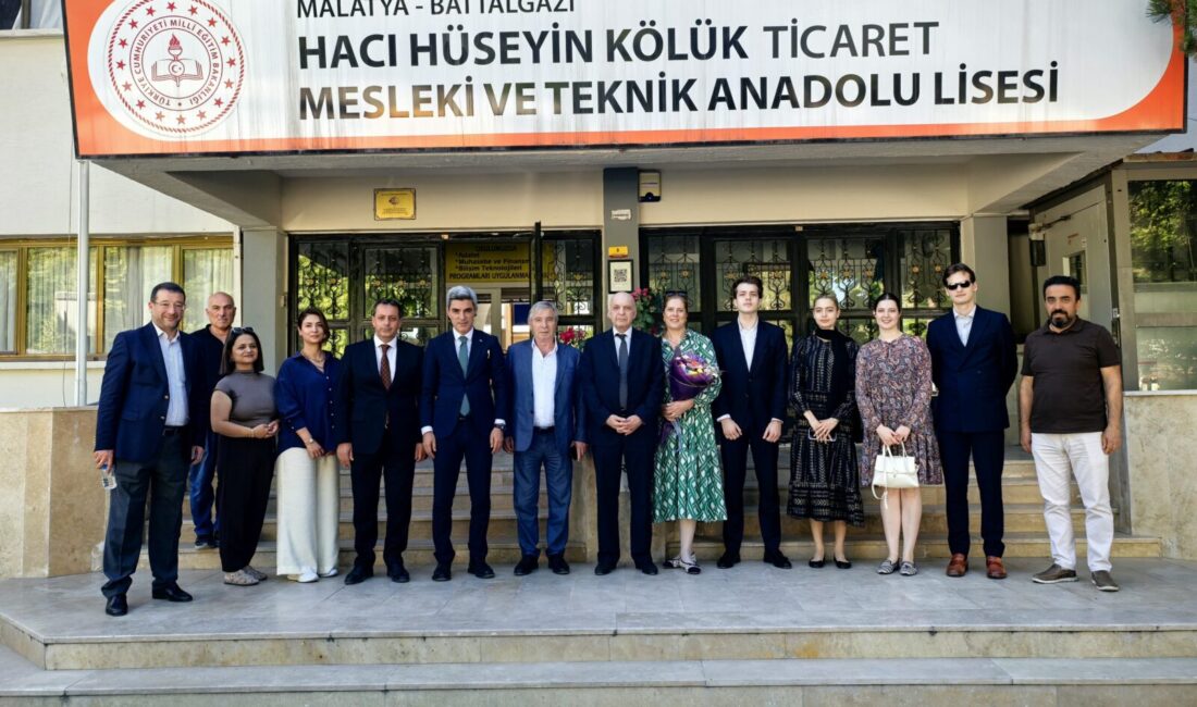 Ata Topraklarına Vefa: Kölük Ailesi Yıllar Sonra Malatya’da İsviçre’de yaşayan iş insanı İbrahim Kölük ve ailesi, Malatya’da yaptırdıkları