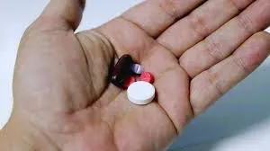 Antidepresanlarla alkol arasındaki etkileşimin çoğu zaman ölümcül sonuçlar doğurmadığını belirten