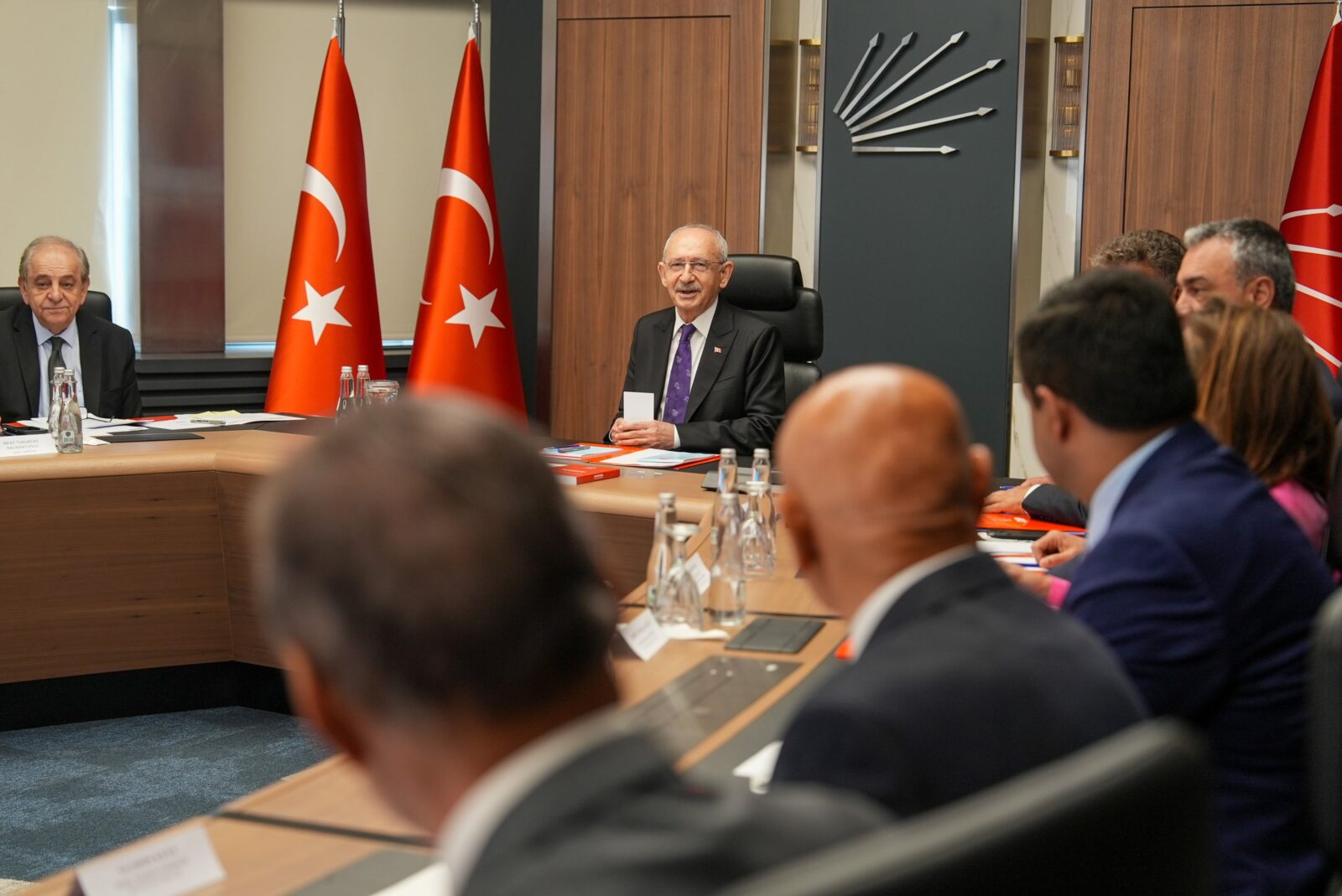CHP’de 9 Milletvekili Disipline Sevk Edildi, Veli Ağbaba da Listede CHP Sözcüsü Müslim Sarı, aralarında CHP Malatya Milletvekili Veli Ağbaba’nın