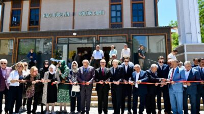 Malatya’da yapımı tamamlanan Hacı Hüseyin Kölük Camii, düzenlenen törenle ibadete