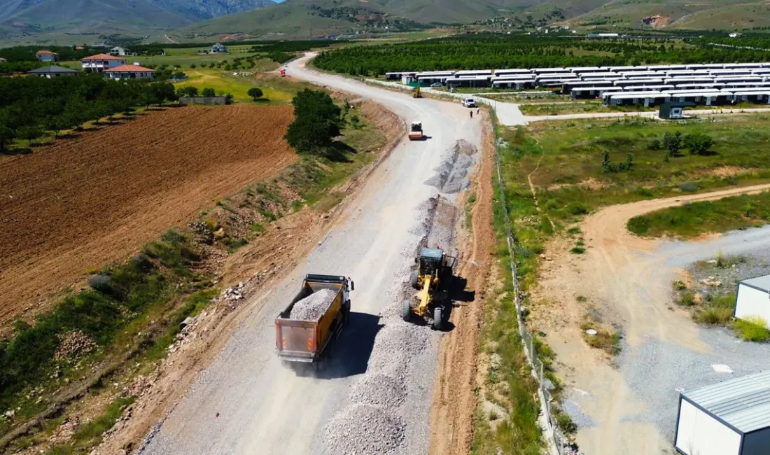 Malatya Büyükşehir Belediyesi, şehir merkezi ve kırsal bölgelerde sürdürdüğü ulaşım