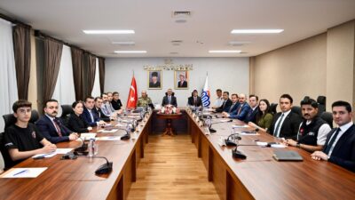 Malatya’da Bir Haftada 85 Bin Kişi Sorgulandı, 486 Araç Trafikten Men Edildi Malatya Valisi Seddar Yavuz başkanlığında gerçekleştirilen Genişletilmiş İl Güvenlik Asayiş