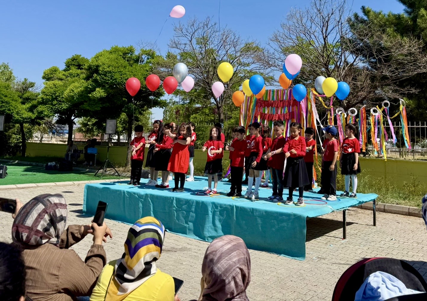 MMalatya Girişim Grubu 1 Nolu Anaokulu öğrencileri, düzenlenen mezuniyet programında