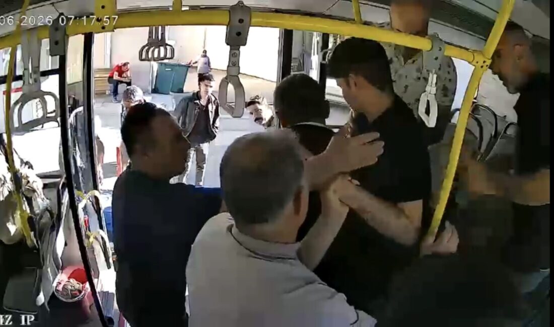 Malatya’da sefer halindeki belediye otobüsünde epilepsi nöbeti geçiren yolcu, şoförün