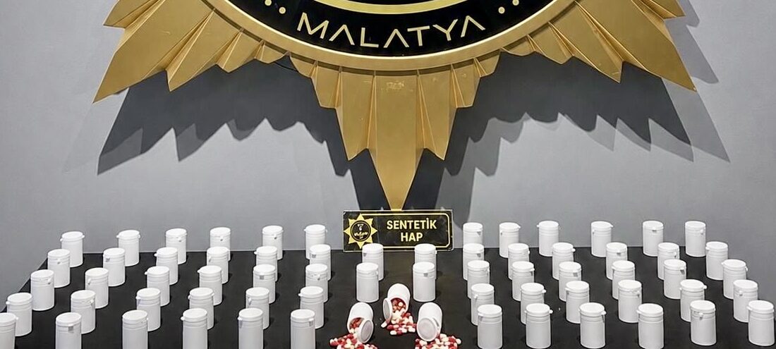 Malatya’da polis ekiplerince düzenlenen operasyonda 3 bin 892 adet sentetik