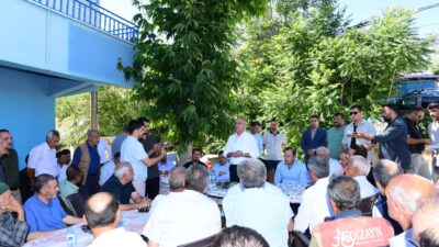 Malatya Büyükşehir Belediye Başkanı Sami Er, Pütürge’de gerçekleştirdiği ziyaretlerde yol