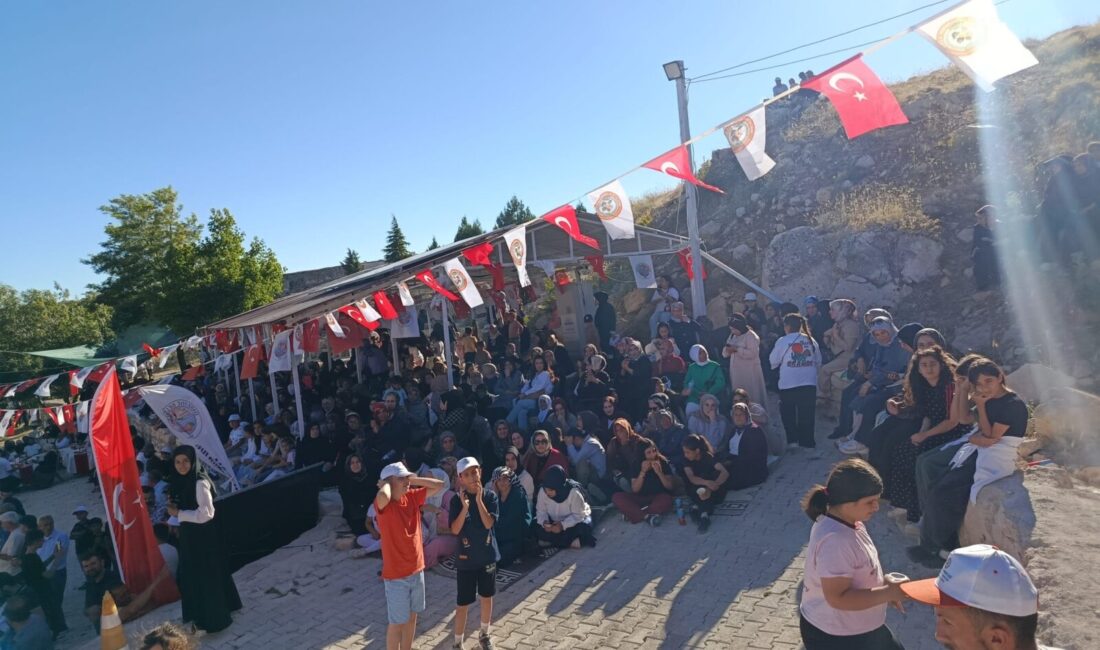14. Geleneksel Pilav Şenliği Binlerce Kişiyi Aynı Gönül Sofrasında Buluşturdu