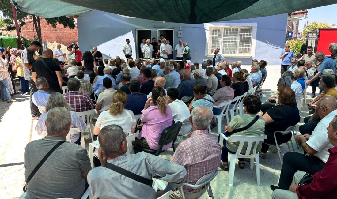 Malatya CHP’de Toplu İstifa: Barış Yıldız Ve Teşkilatın Büyük Bölümü Yeni Parti’ye Geçiyor Malatya’da CHP teşkilatında toplu istifa kararı alındı. Barış Yıldız, il