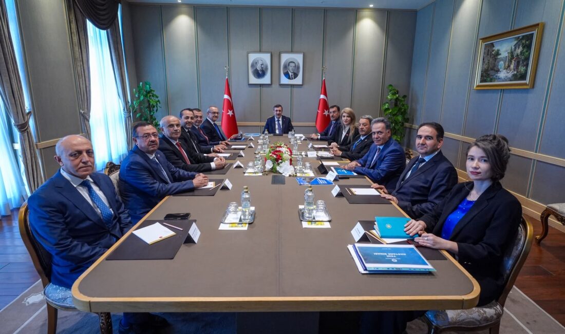 Cumhurbaşkanı Yardımcısı Cevdet Yılmaz, Malatya heyetini kabul etti. Görüşmede deprem