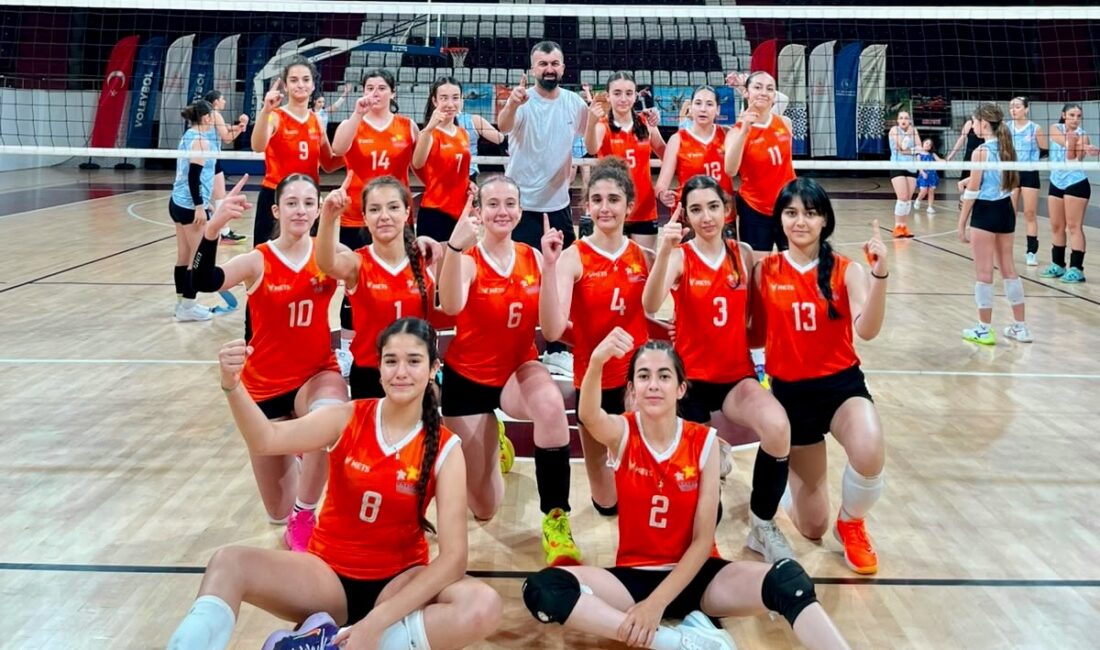 Anadolu Yıldızlar Ligi Voleybol Grup ve Yarı Final müsabakalarını namağlup