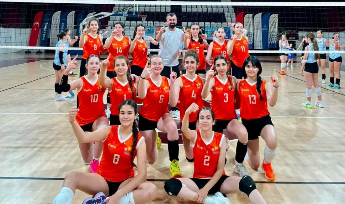 Anadolu Yıldızlar Ligi Voleybol Grup ve Yarı Final müsabakalarını namağlup