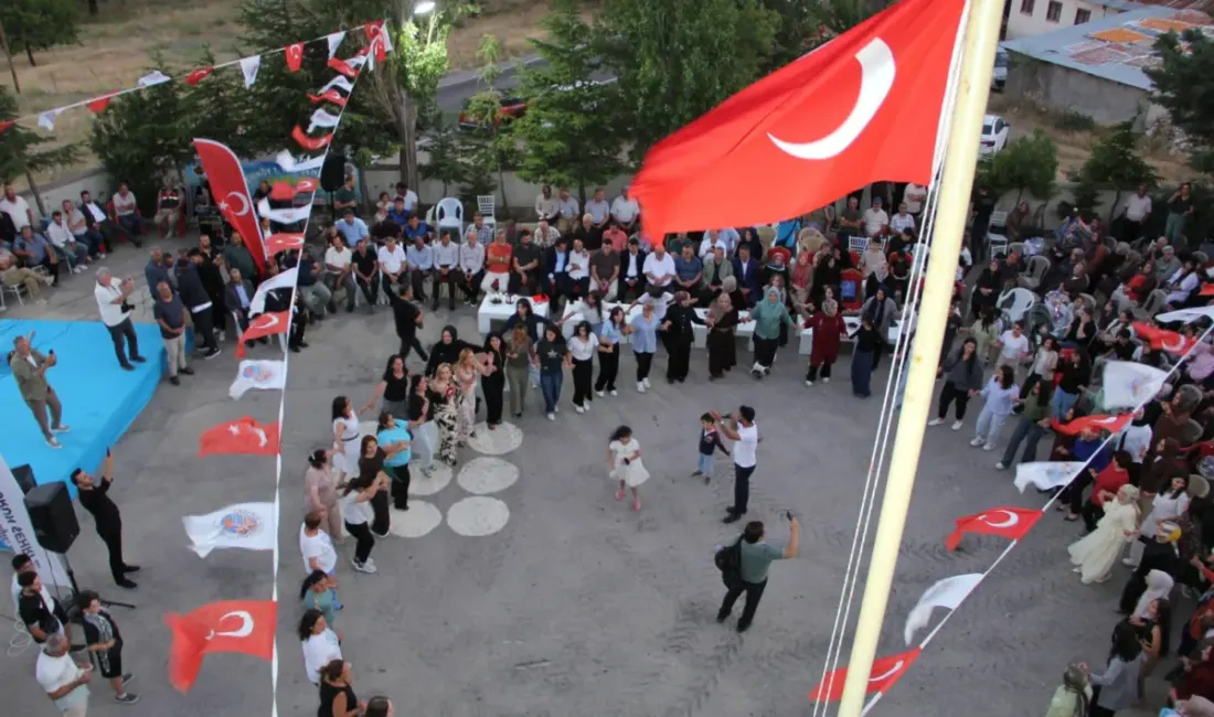 Darende’nin Yeniköy Mahallesi’nde bu yıl ilk kez düzenlenen Yaz Şenliği,