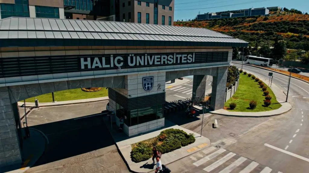 Haliç Üniversitesi Rektörlüğü, Istanbul için öğretim üyesi alımı yapacağını duyurdu.