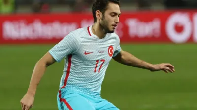 Inter'in galibiyetinde Hakan Çalhanoğlu'nun golü öne çıktı. Milli futbolcunun performansı,