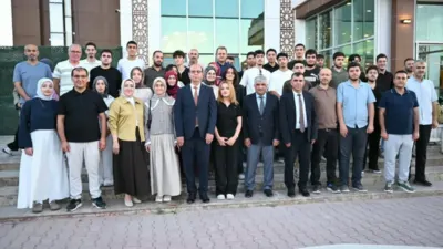 Malatya Selahaddin Eyyubi Anadolu İmam Hatip Lisesinden mezun 53 öğrenci,