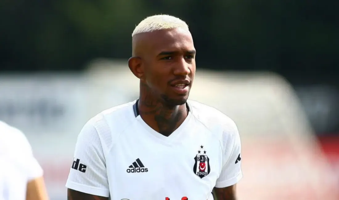 Fenerbahçe’nin Brezilyalı futbolcusu Anderson Talisca’nın Al-Jazira’ya transferi için kulüplerin anlaşmaya