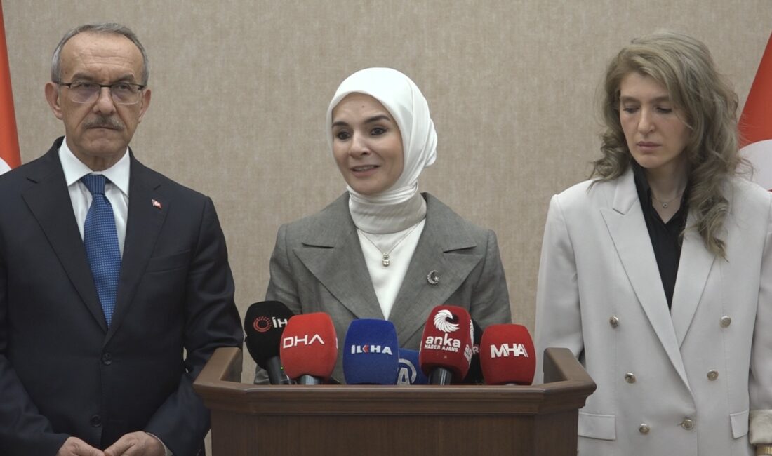 Aile ve Sosyal Hizmetler Bakanı Mahinur Özdemir Göktaş, Malatya Valiliğinde