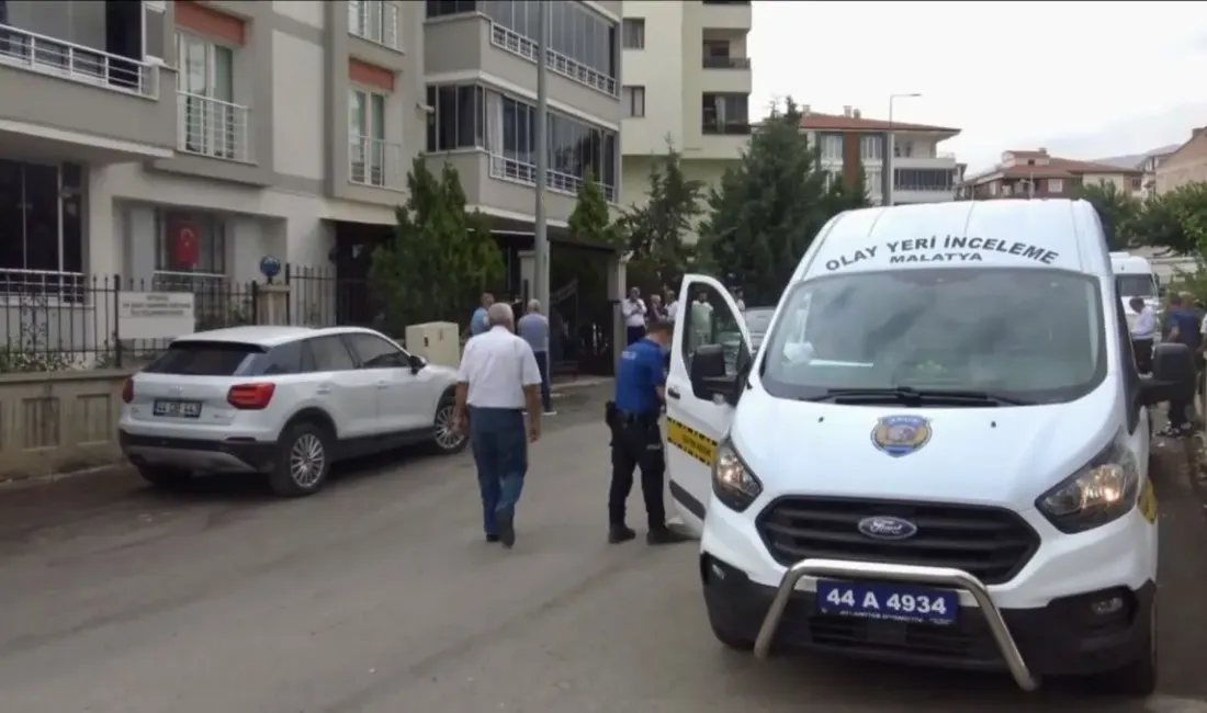Haber Alınamayan Kişi Evinde Ölü Bulundu Malatya’nın Yeşilyurt ilçesinde yakınlarının dünden beri haber alamadığı B.K., yalnız