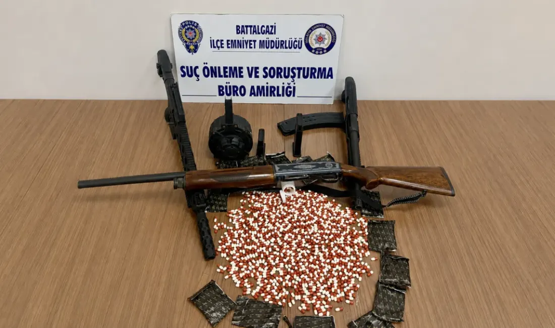 Battalgazi ilçesinde sokak satıcılarına yönelik düzenlenen operasyonda, ıslak mendil görünümü