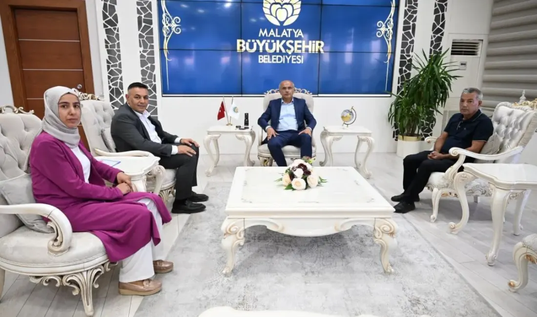 Malatya’da J plakalı araçların tahsis ve askı süresi uzatıldı MTSO Başkanı Oğuzhan Ata Sadıkoğlu ile Meclis Üyesi Mustafa Bayındır’ın
