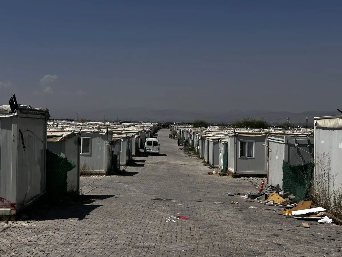 Malatya’da kalıcı konutların tamamlanmasıyla hızlanan konteyner kent tahliyeleri sürerken, MALET