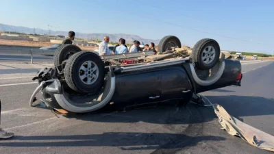 Malatya’da sürücüsünün direksiyon hakimiyetini kaybettiği otomobilin takla atması sonucu meydana