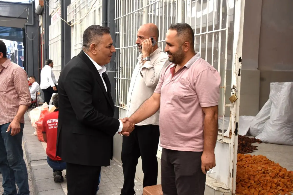 MTSO Başkanı Oğuzhan Ata Sadıkoğlu, kayısı sektöründeki tüm paydaşları buluşturacak