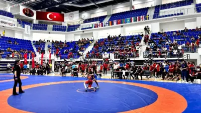 Malatya’nın ev sahipliğindeki uluslararası güreş turnuvası, 15 ülkeden yaklaşık bin