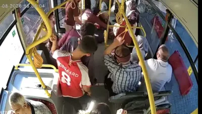 Malatya’da seyir halindeki halk otobüsünde bayılan yolcu, şoförün güzergâhı değiştirmesiyle