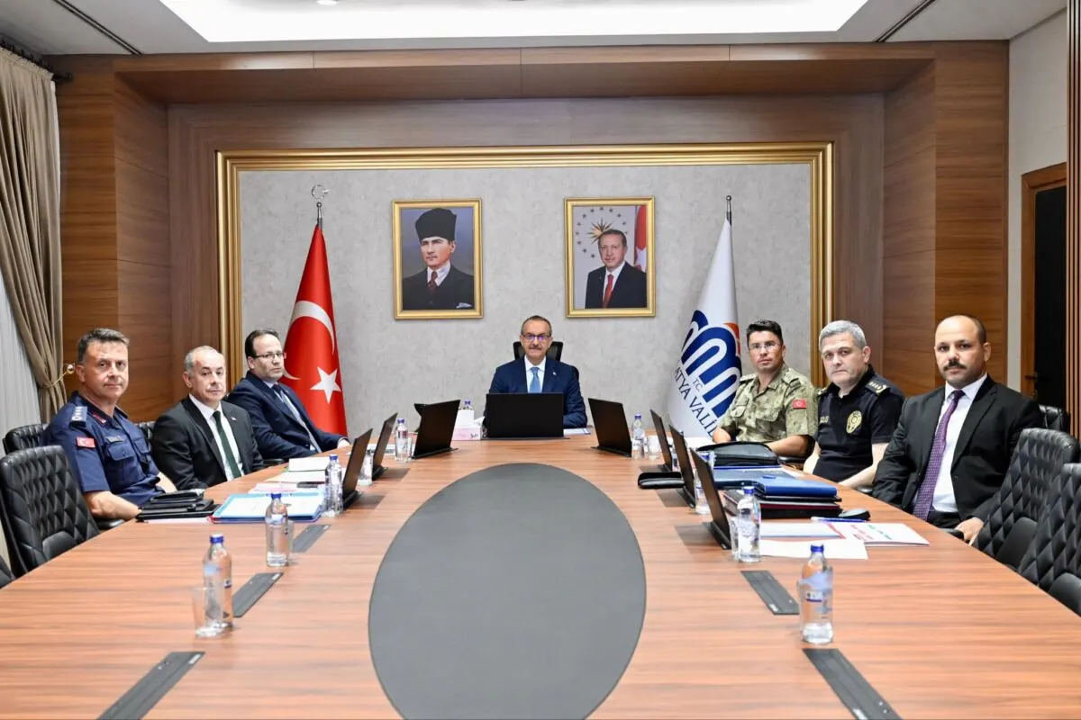 Vali Seddar Yavuz başkanlığındaki toplantıda kentteki güvenlik çalışmaları değerlendirildi. Uyuşturucu