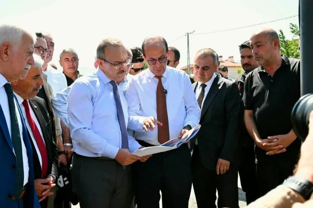 Malatya Valisi Seddar Yavuz ve Büyükşehir Belediye Başkanı Sami Er,