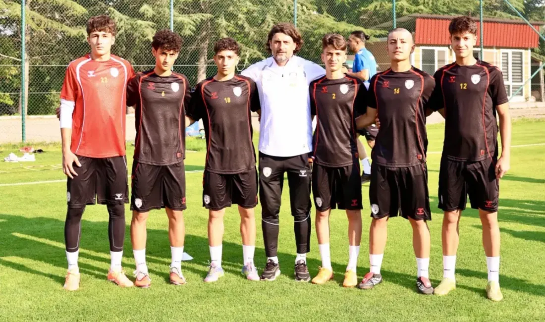 TFF 3. Lig ekibi Malatya Yeşilyurtspor’un Kızılcahamam kamp kadrosuna altyapıdan