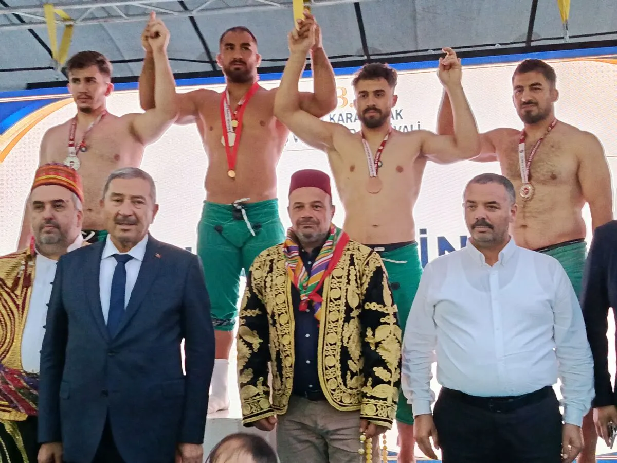 Malatya’nın Darende ilçesinde düzenlenen 73. Zengibar Karakucak Güreş ve Kültür