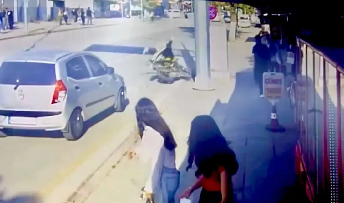 Malatya’da önündeki otomobilin ani sağa dönüşü sırasında manevra yapan motosiklet