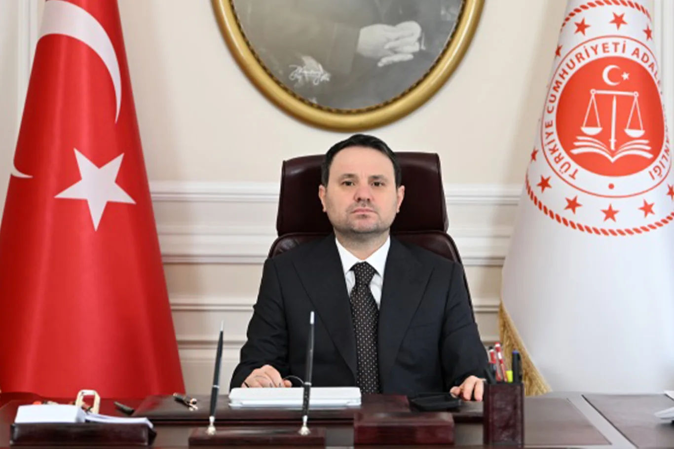 Akın Gürlek, soruşturma kapsamında İstanbul merkezli 20 ilde 53 şüpheli