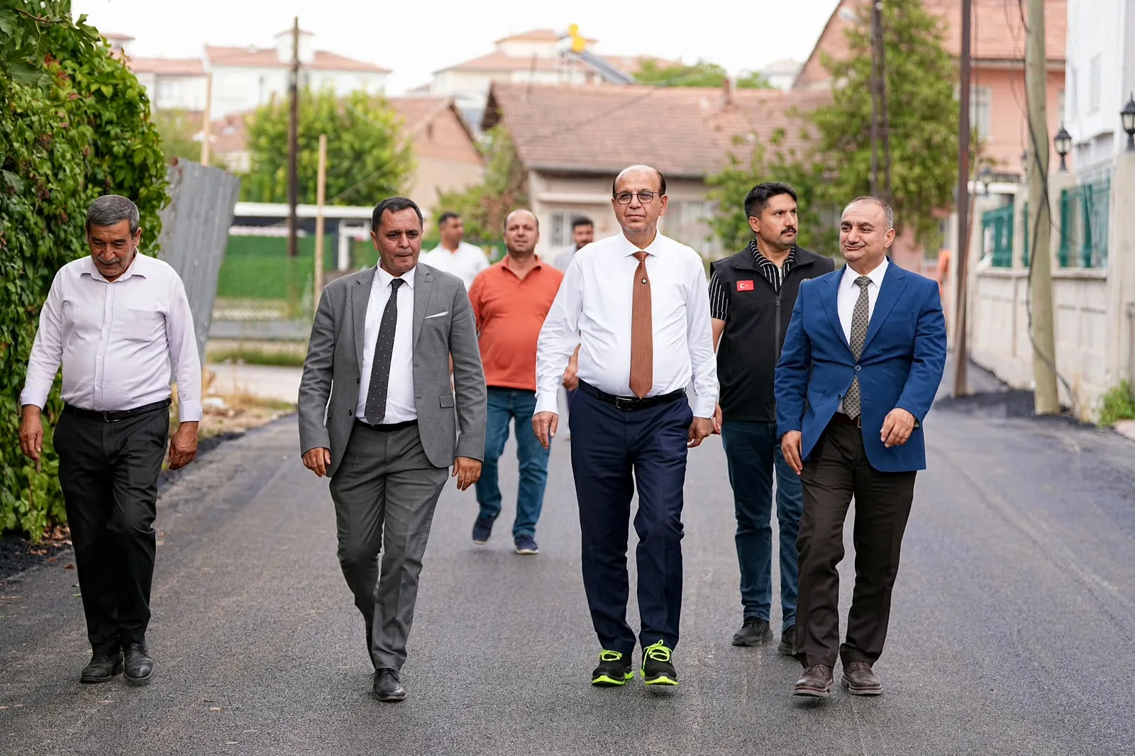 Yeşilyurt Belediyesi, 2026 yatırım programı kapsamında Samanlı Mahallesi’nde yol yenileme